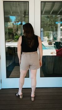 Janet Linen Khaki Shorts